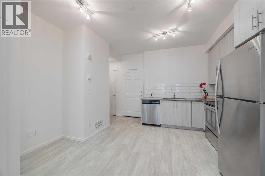 215 Legacy Boulevard Southeast - Photo 14