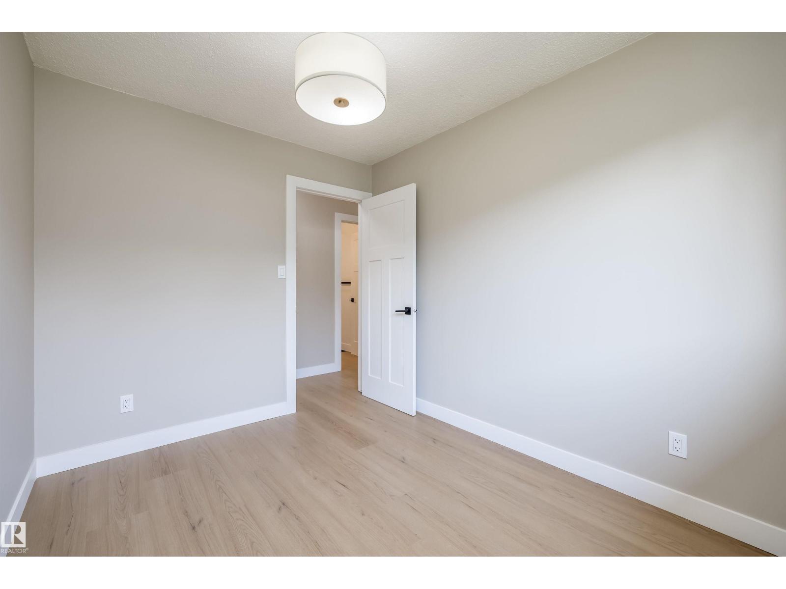 4204 42 Avenue - Photo 31