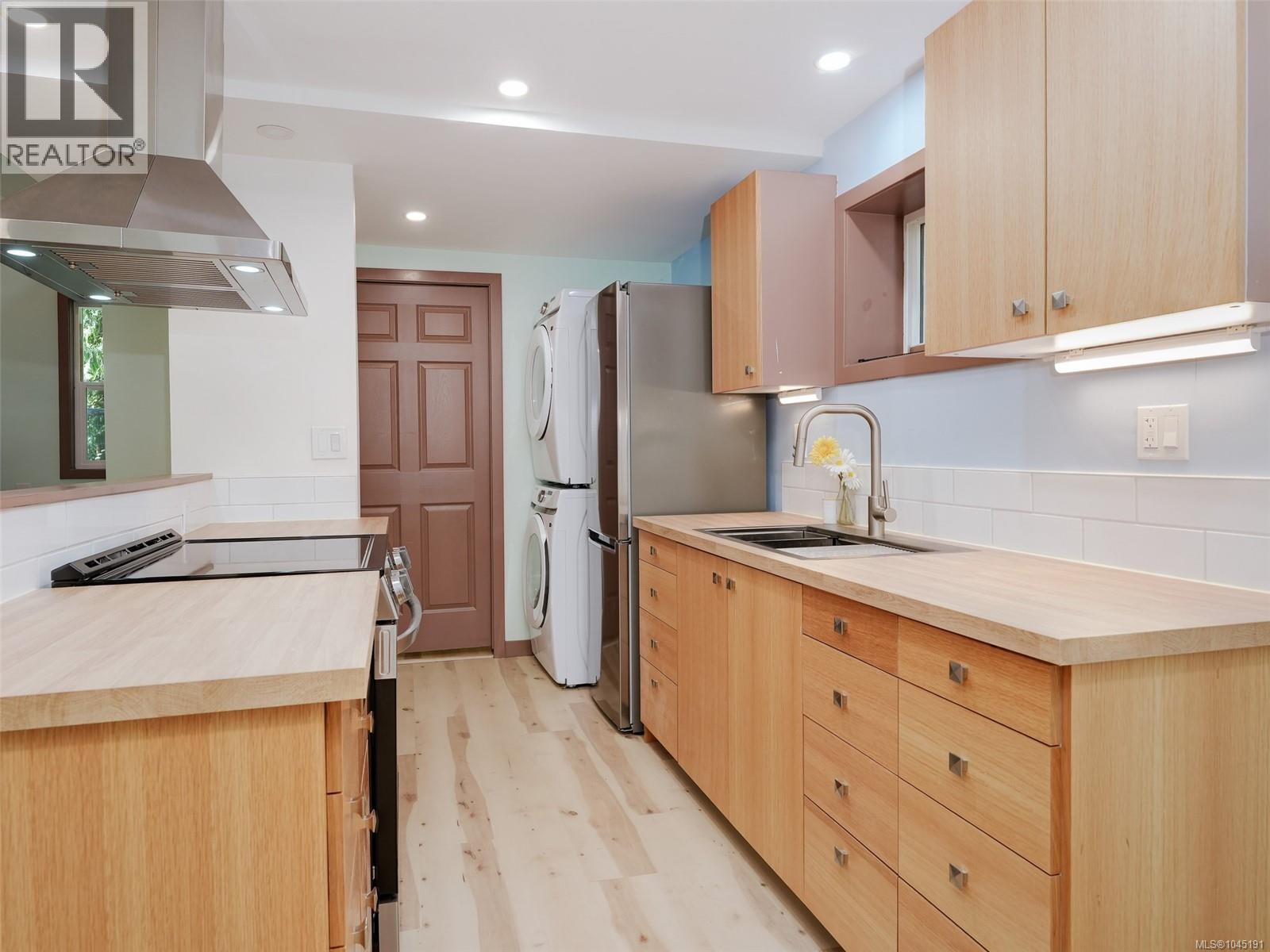 912 Finlayson Arm Rd - Image 23