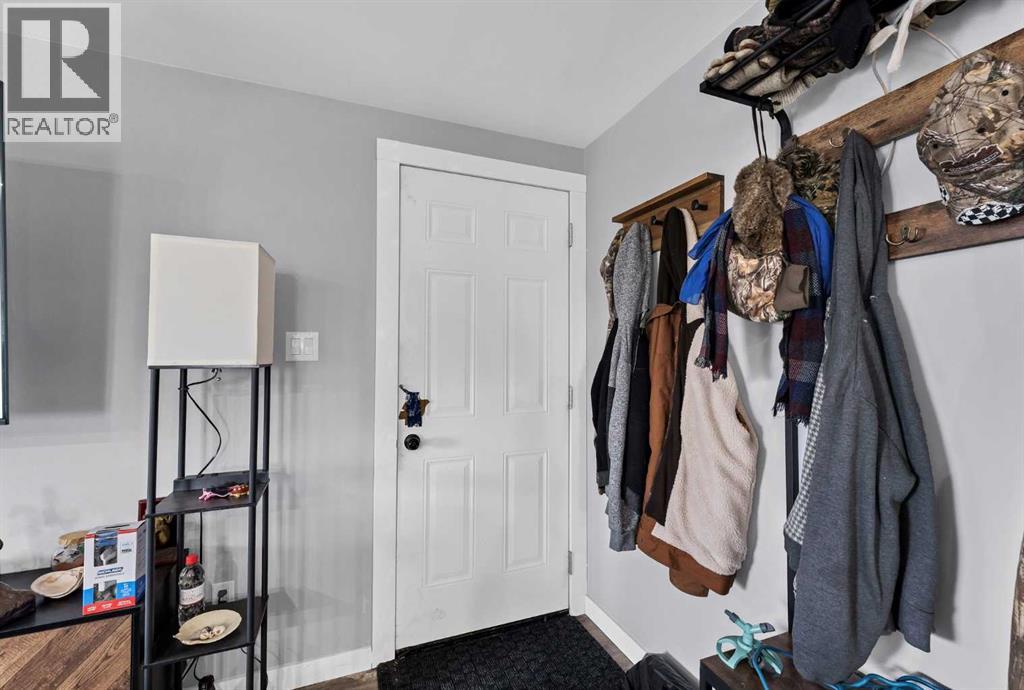 210 Dunbar Avenue W - Image 14