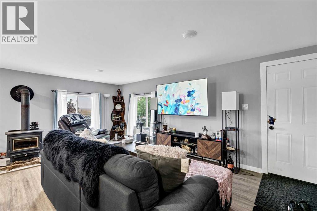 210 Dunbar Avenue W - Image 9