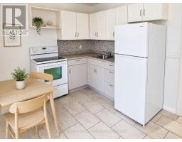 916 Woodbine Avenue, Toronto, ON M4C4B7 Photo 10