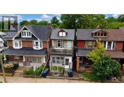916 Woodbine Avenue, Toronto, ON M4C4B7 Photo 22