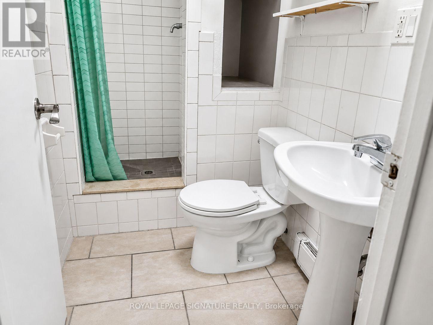 916 WOODBINE AVENUE - 5