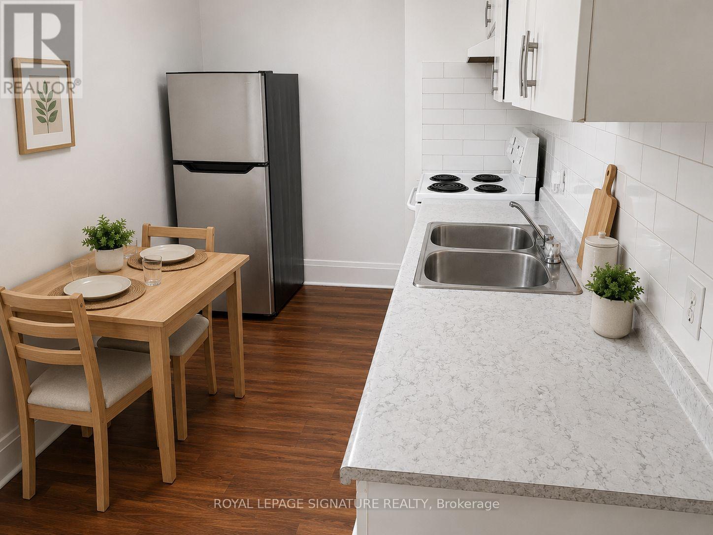 916 WOODBINE AVENUE - 3