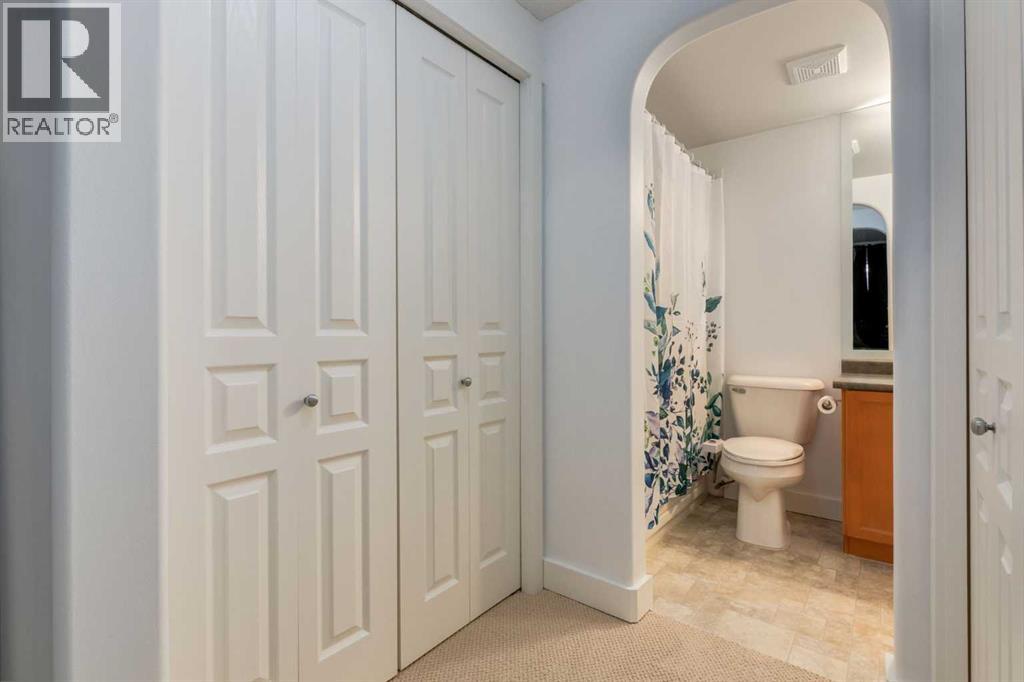 838 19 Avenue Southwest - Photo 12