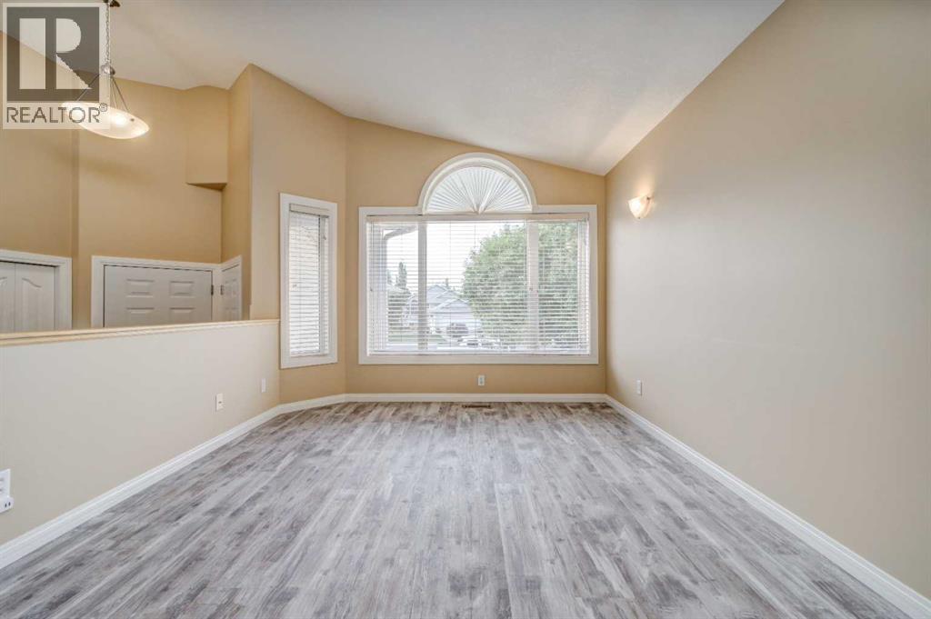 472 Heritage Boulevard West - Photo 8