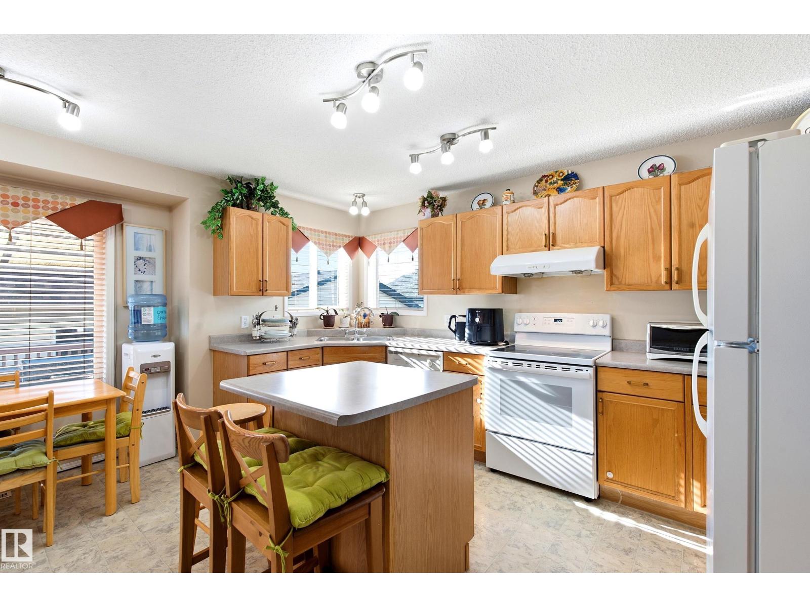 2806 31 ST NW NW - Photo 11
