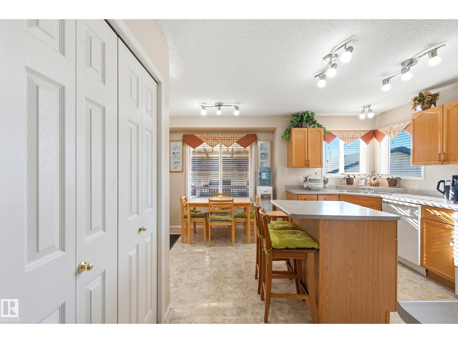 2806 31 ST NW NW - Photo 12