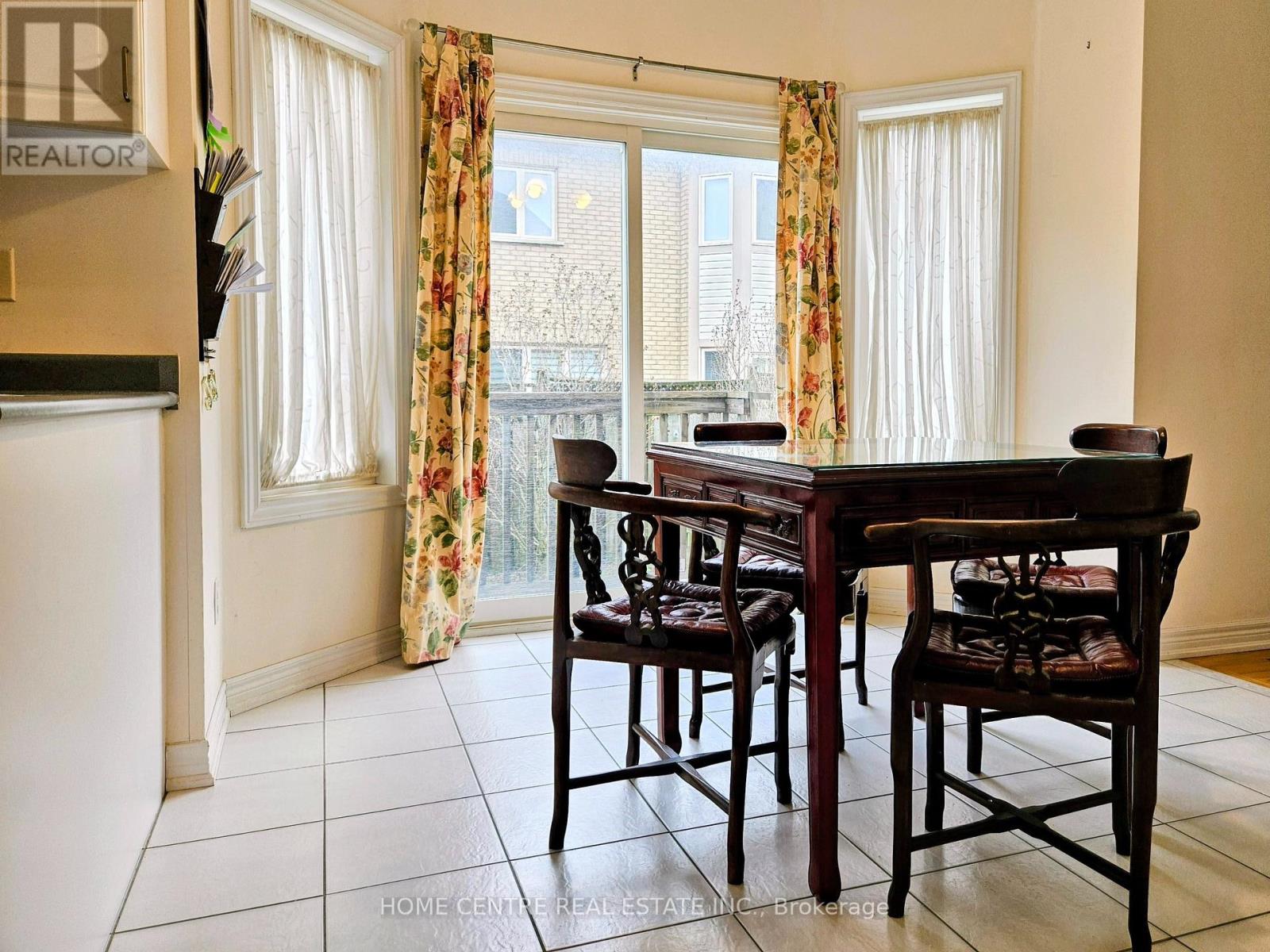 188 SILVER LINDEN DRIVE - 7