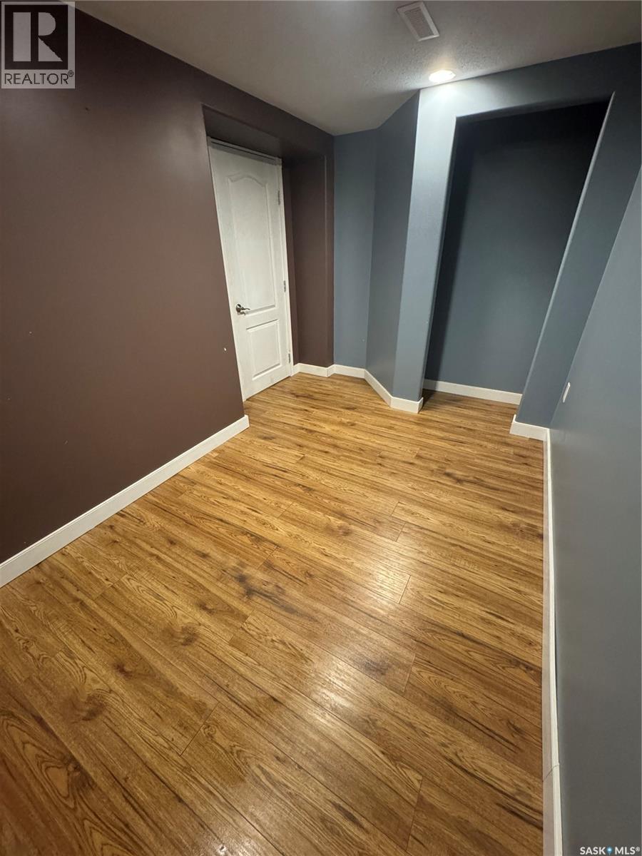 206 2nd STREET N - Image 20