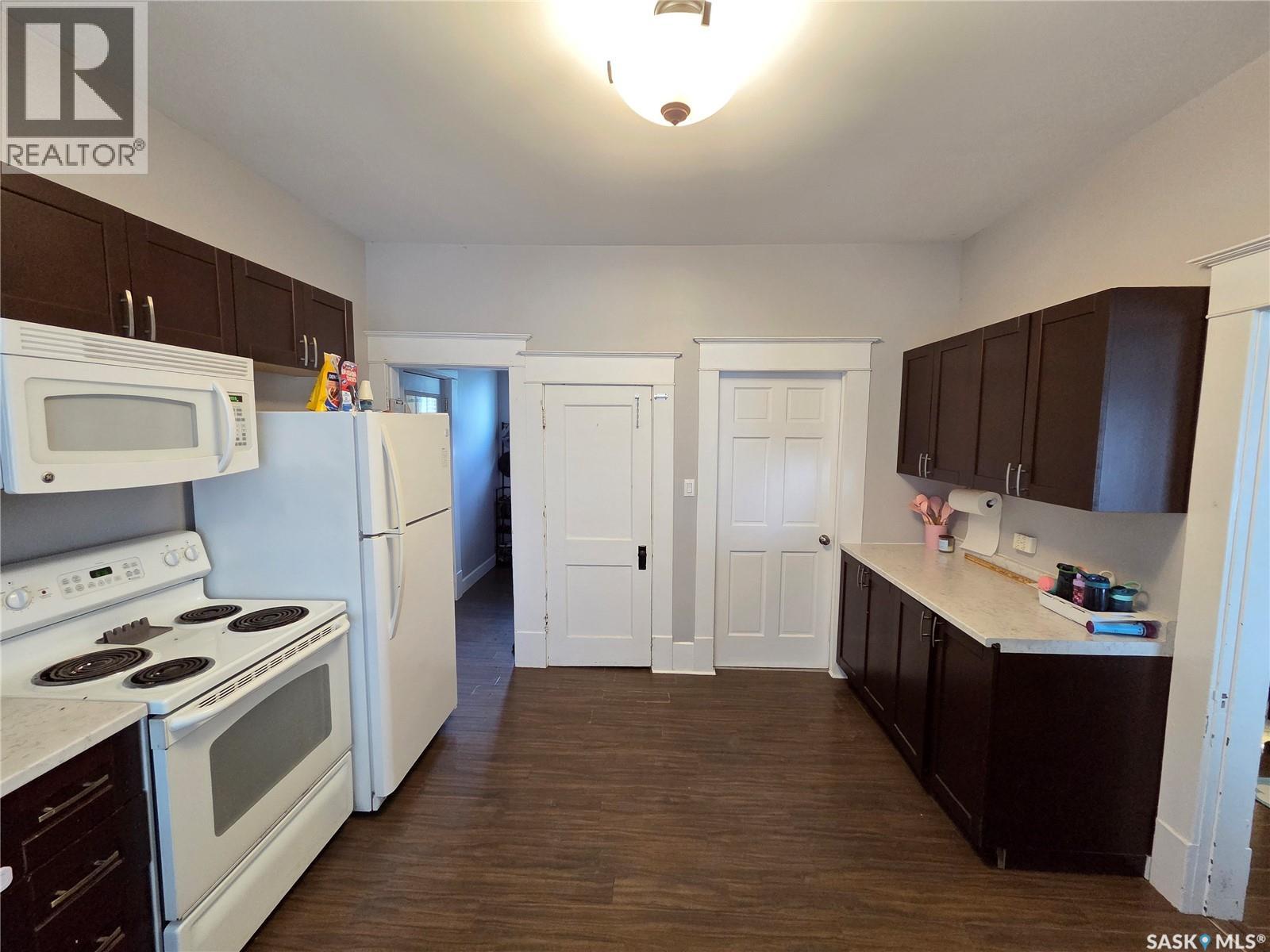 315 Carlyle STREET - Image 19