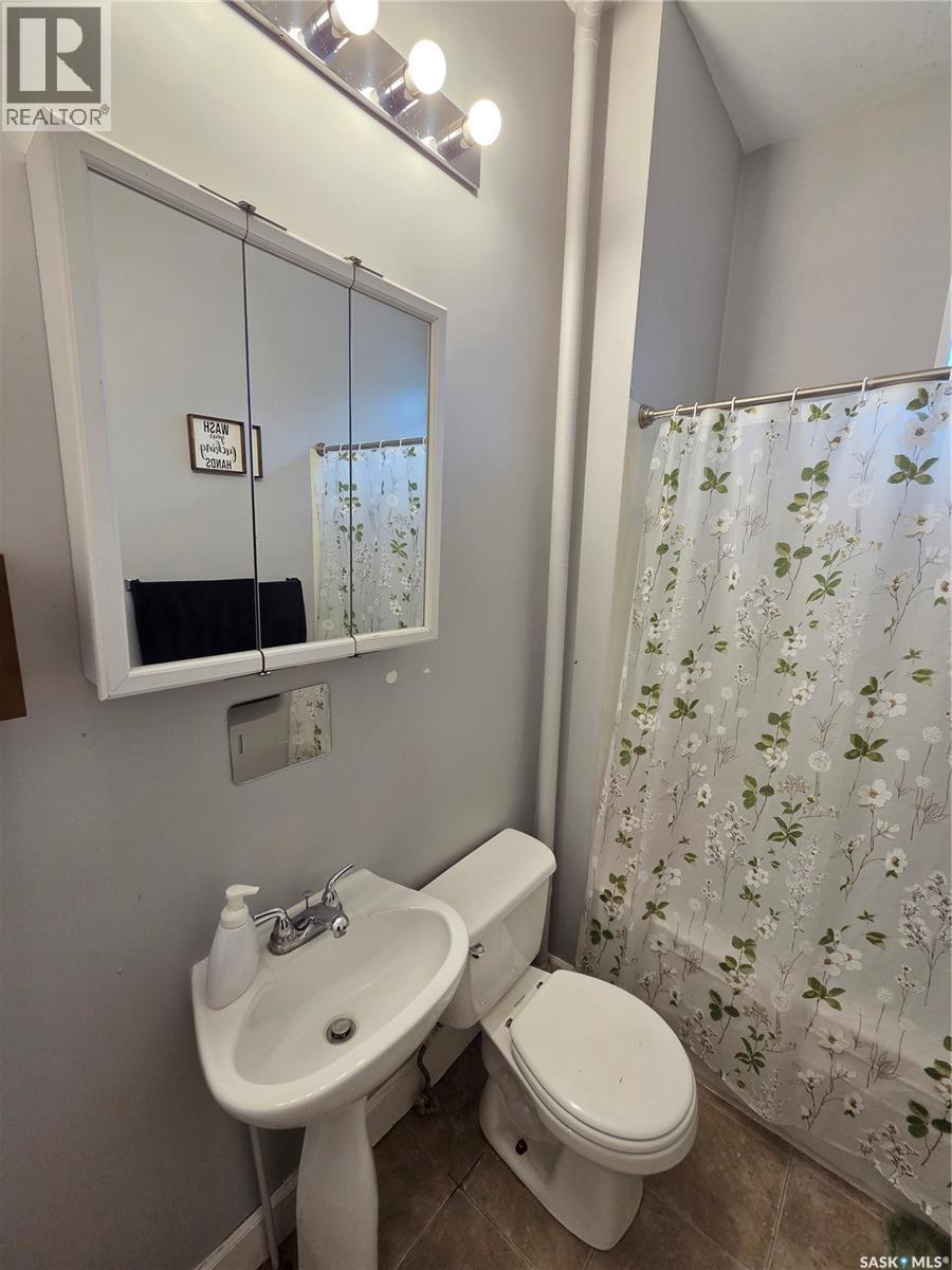315 Carlyle STREET - 26
