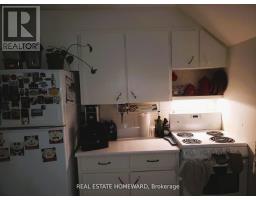 4 - 435 Parkside Drive, Toronto, ON M6R2Z8 Photo 7