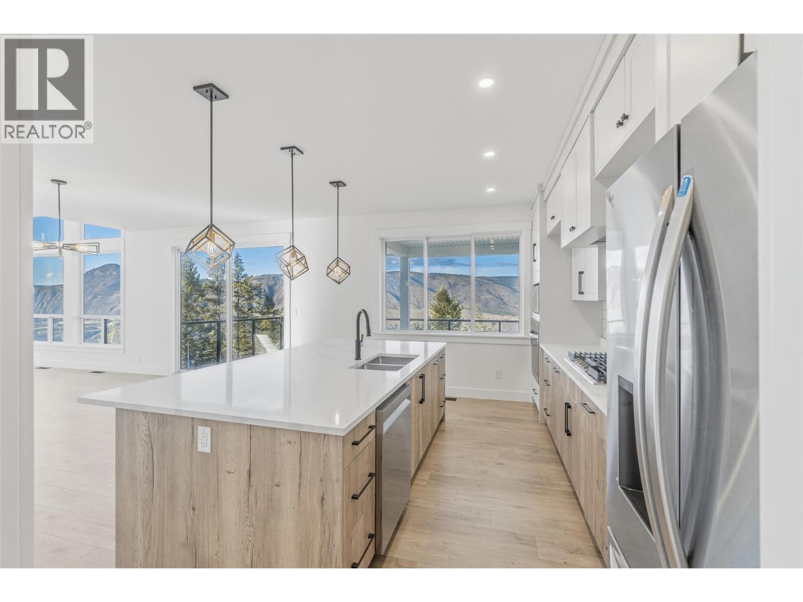1762 Balsam Place - 10