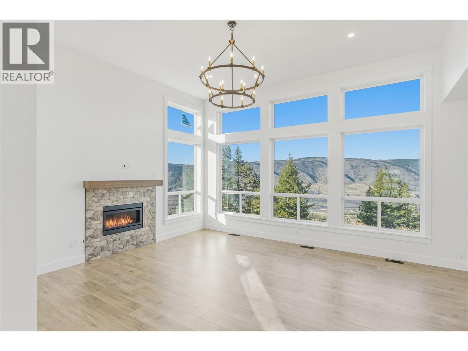 1762 Balsam Place - 6