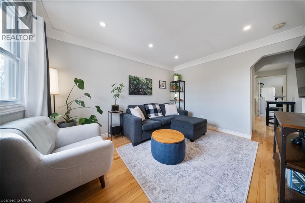435 WAVERLY Street - Image 10