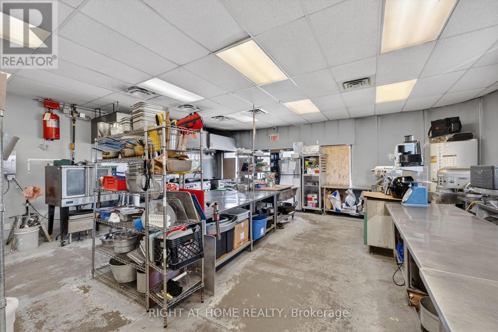 Business for Sale in Ottawa – 1 – 5370 CANOTEK ROAD, Ottawa – MLS# X13680428 - Image 14