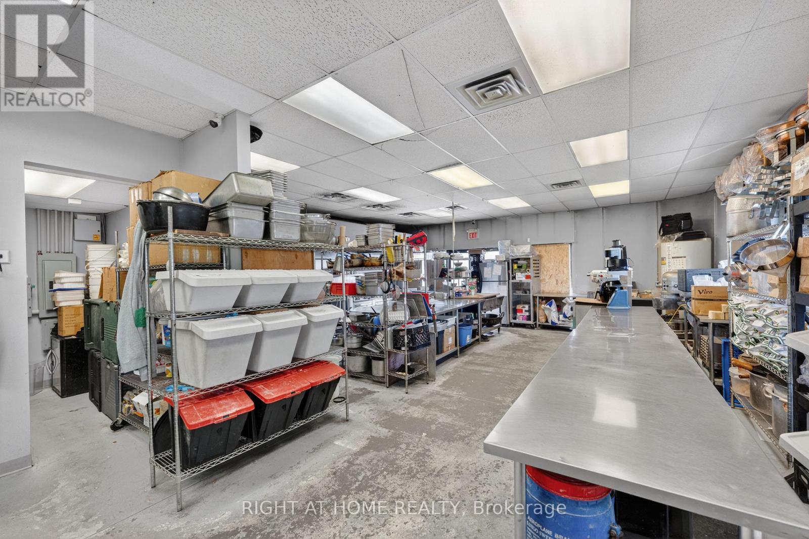 Business for Sale in Ottawa – 1 – 5370 CANOTEK ROAD, Ottawa – MLS# X13680428 - Image 15