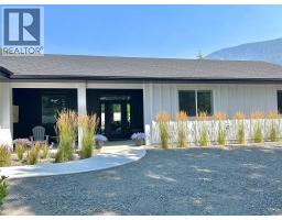 Bedroom - 1217 Mcphee Road, Castlegar, BC V1N4L8 Photo 8