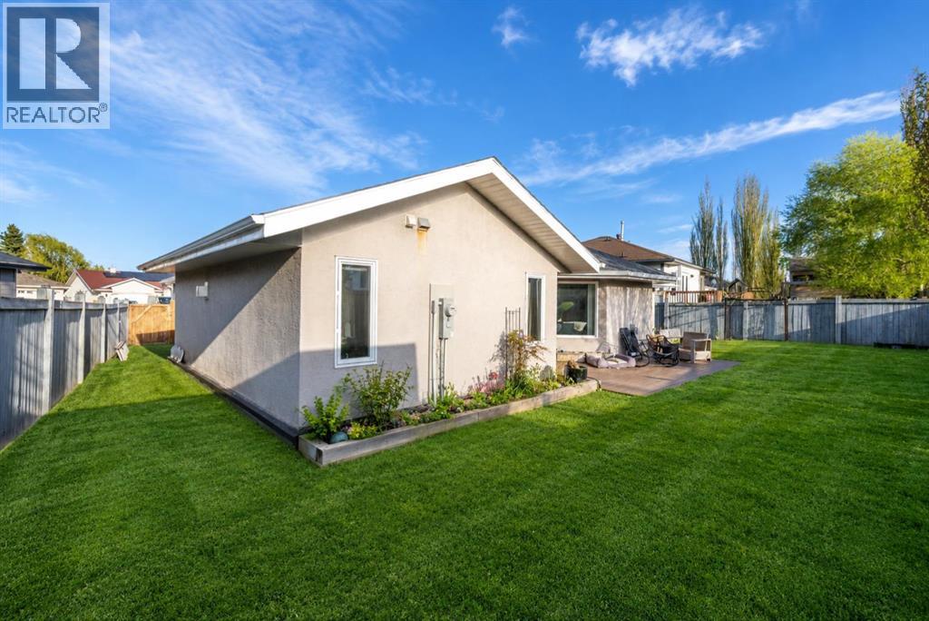 3610 63 Avenue Close - Photo 36