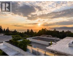 602 6080 Iona Drive, Vancouver, BC V6T0A4 Photo 21