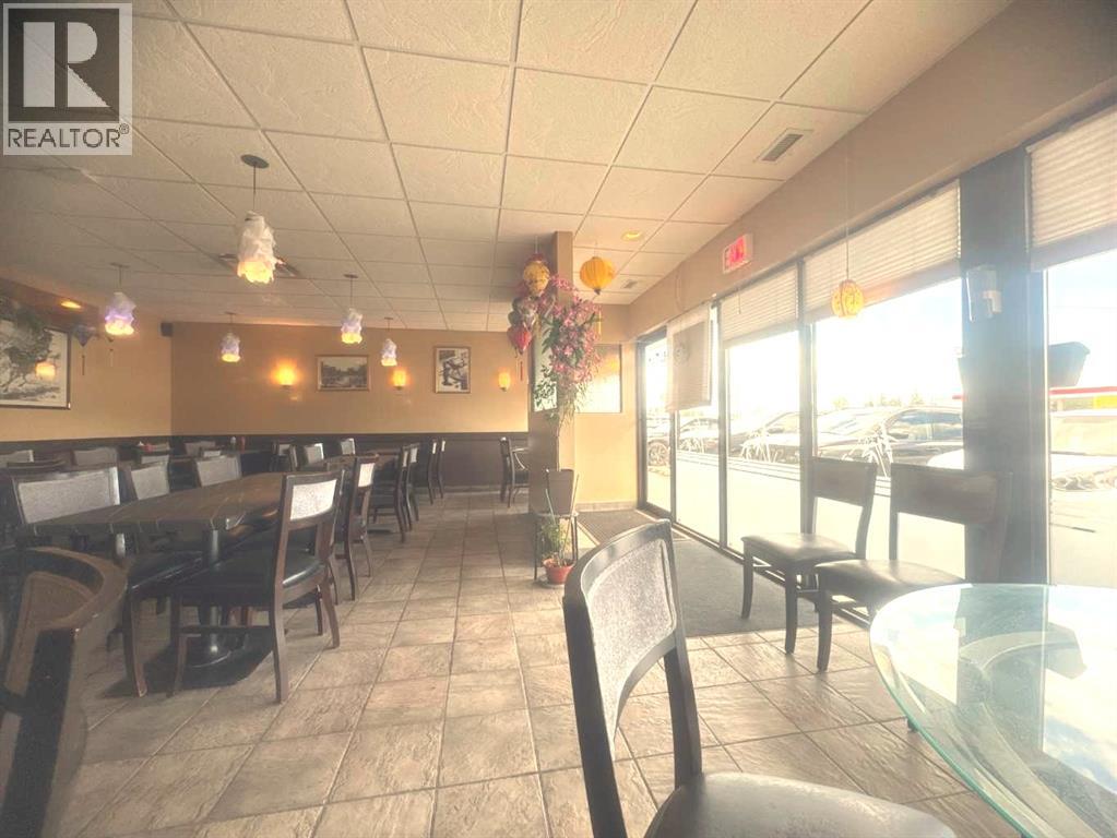 11225 30 Street Southwest - Photo 6