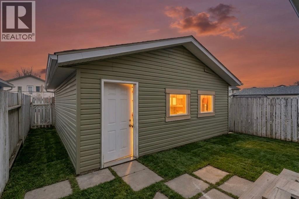 192 Martin Crossing Crescent Northeast - Photo 45