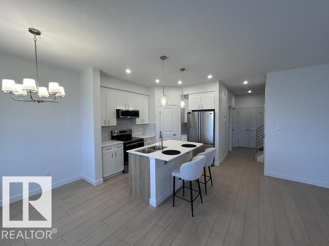 20936 16 AV NW, Stillwater, Edmonton photo 3