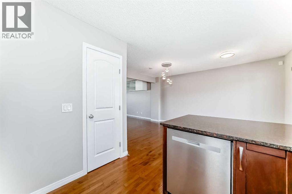 8407 Saddlebrook Drive Northeast - Photo 11