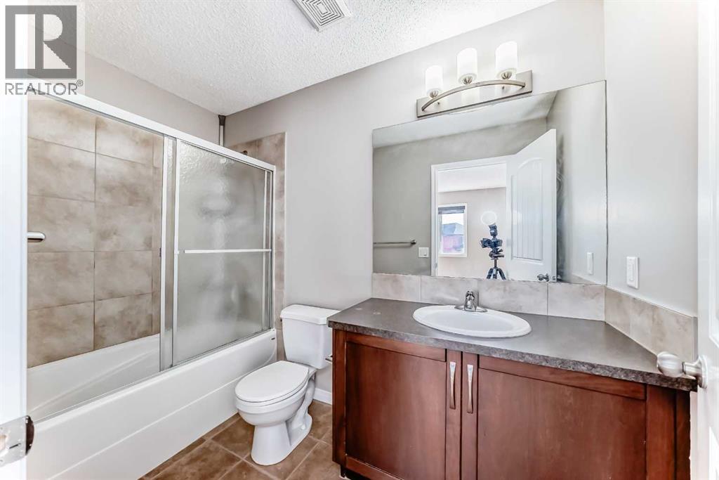 8407 Saddlebrook Drive NE - 31