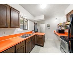 2751 153a Street, Surrey, BC V4P1C1 Photo 9