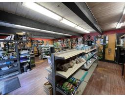 5676 Production Way, Langley, BC V3A4N4 Photo 9