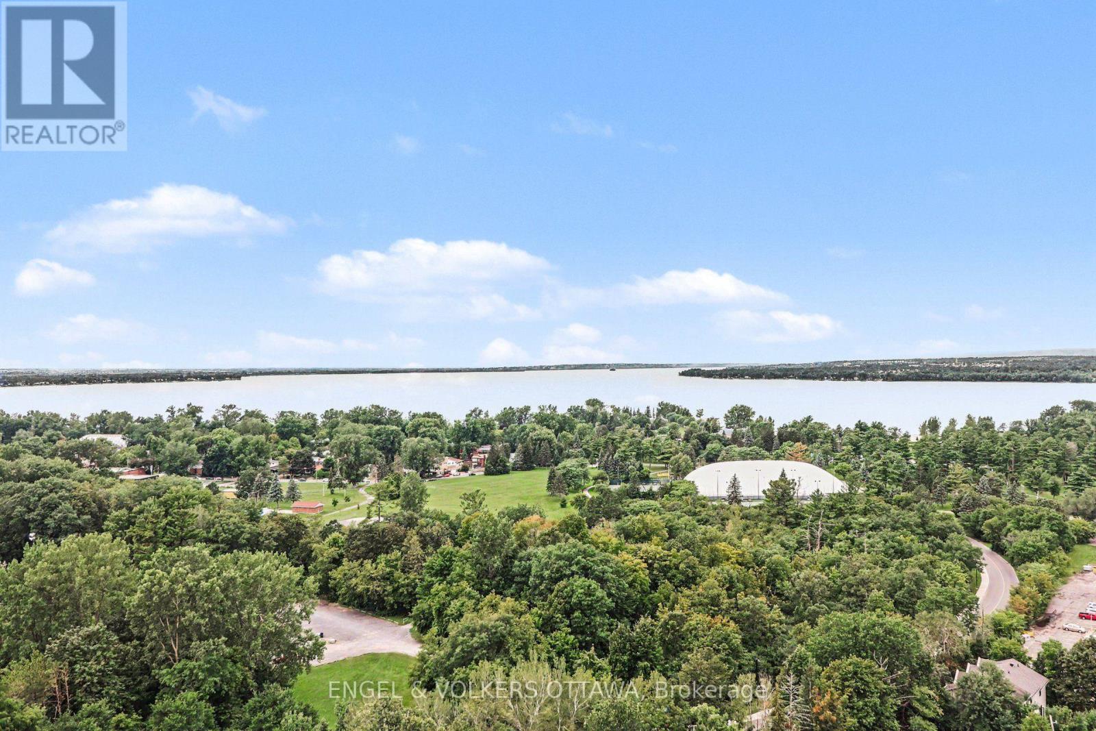 #1702 415 GREENVIEW AVENUE - 24