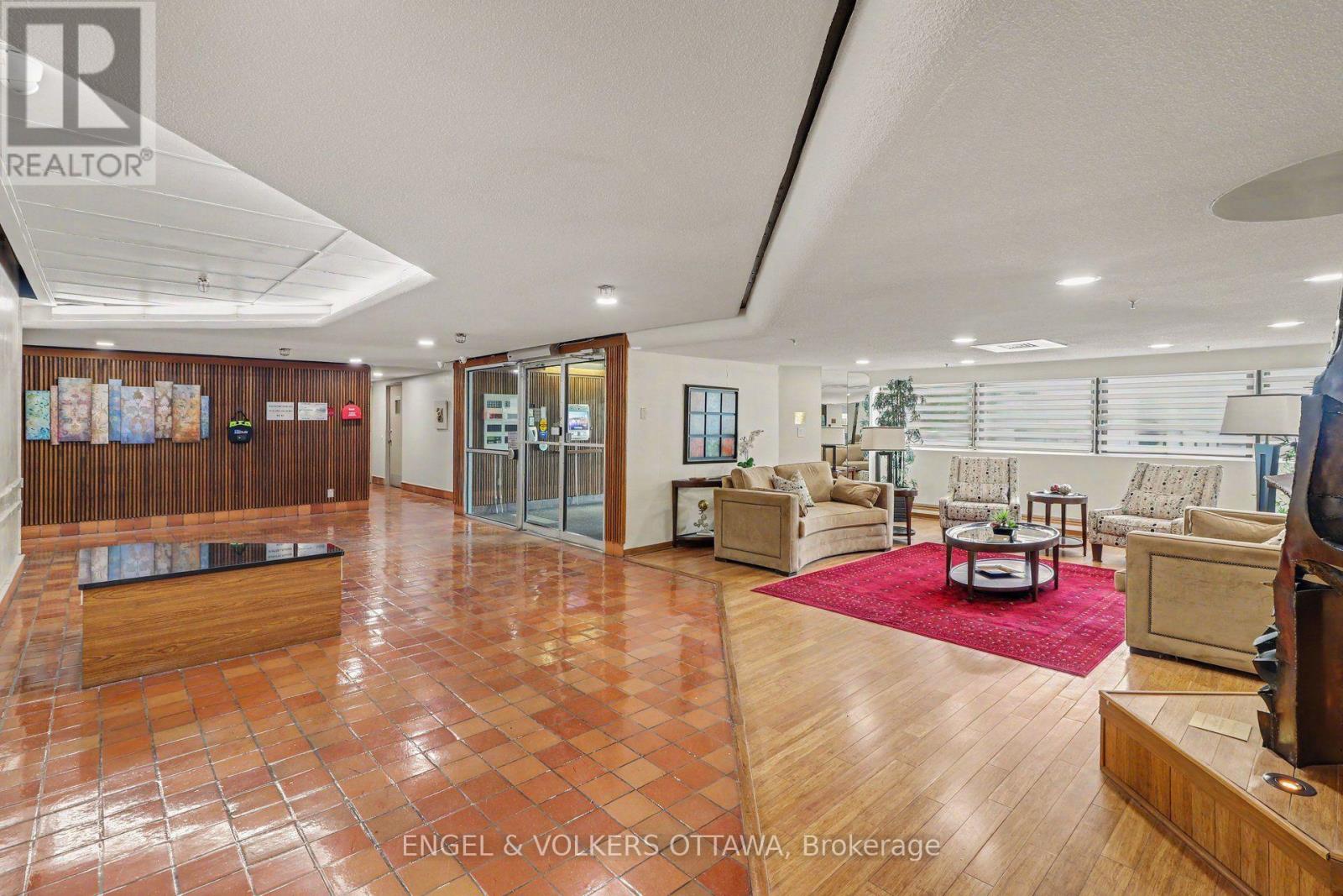 #1702 415 GREENVIEW AVENUE - 3
