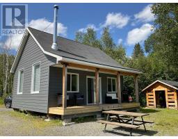 590 Clear Lake Road, Parry Sound Remote Area, ON P0H1A0 Photo 12