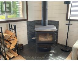 590 Clear Lake Road, Parry Sound Remote Area, ON P0H1A0 Photo 14