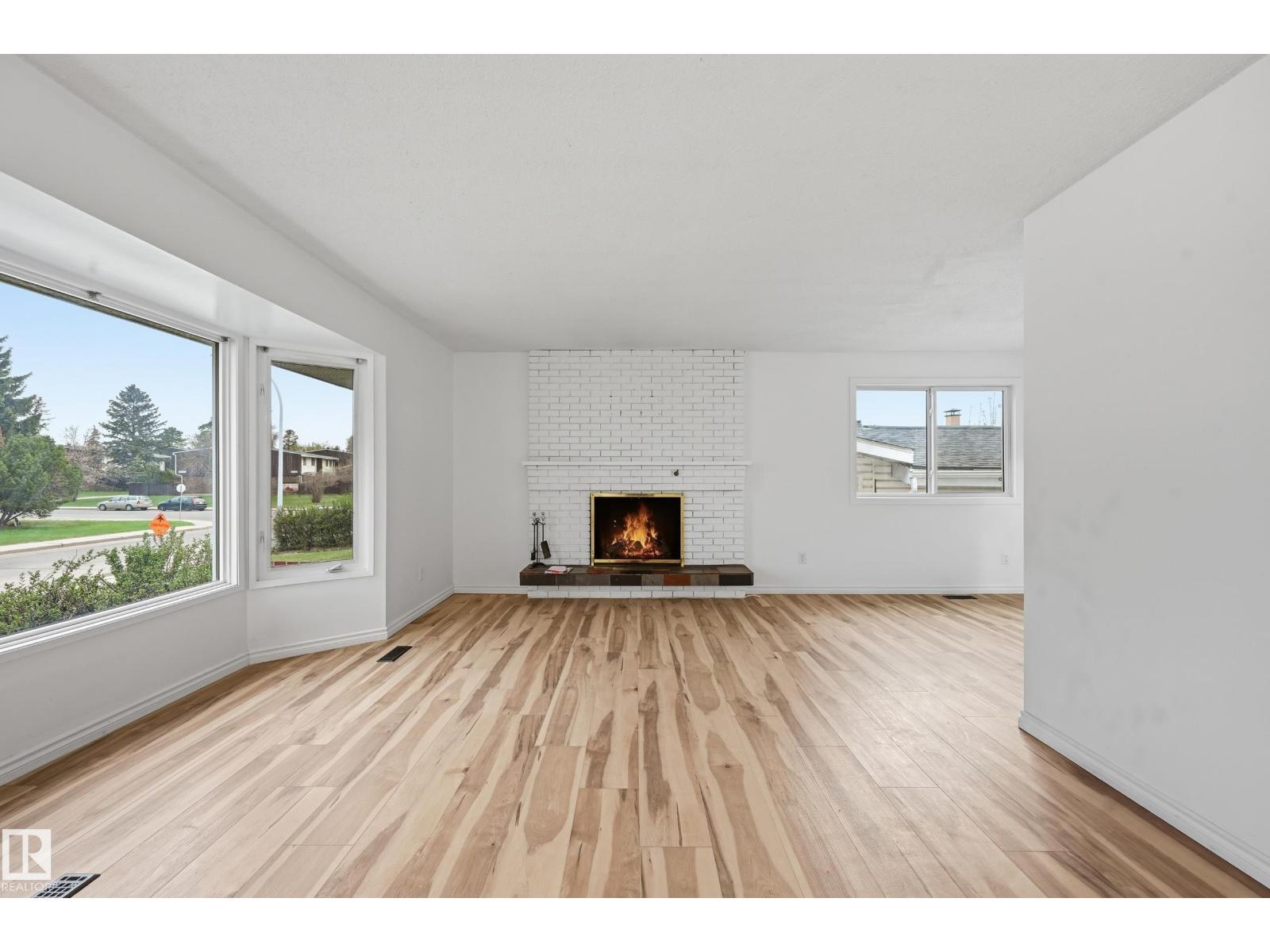 13903 87 ST NW, Northmount (Edmonton), Edmonton photo 3