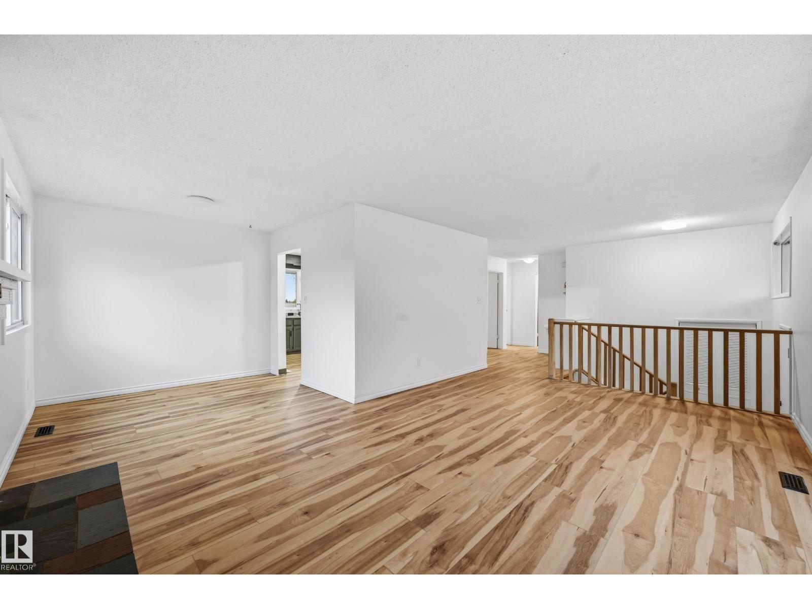 13903 87 ST NW, Northmount (Edmonton), Edmonton photo 5