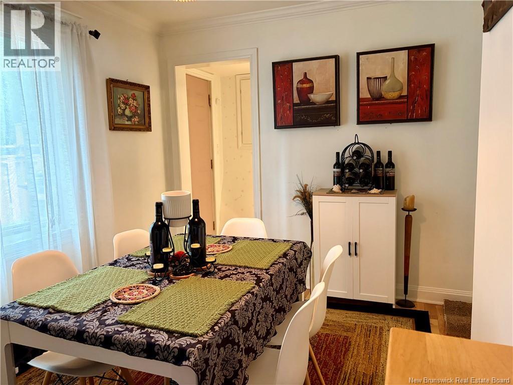 828 Landry - Image 11