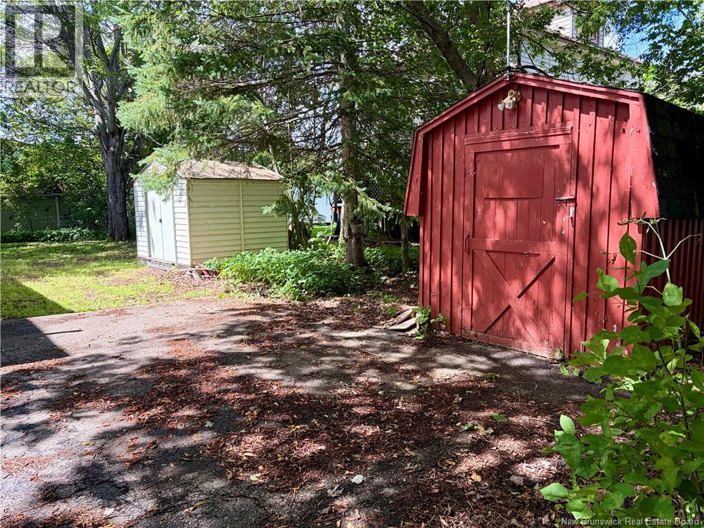 828 Landry - Image 37