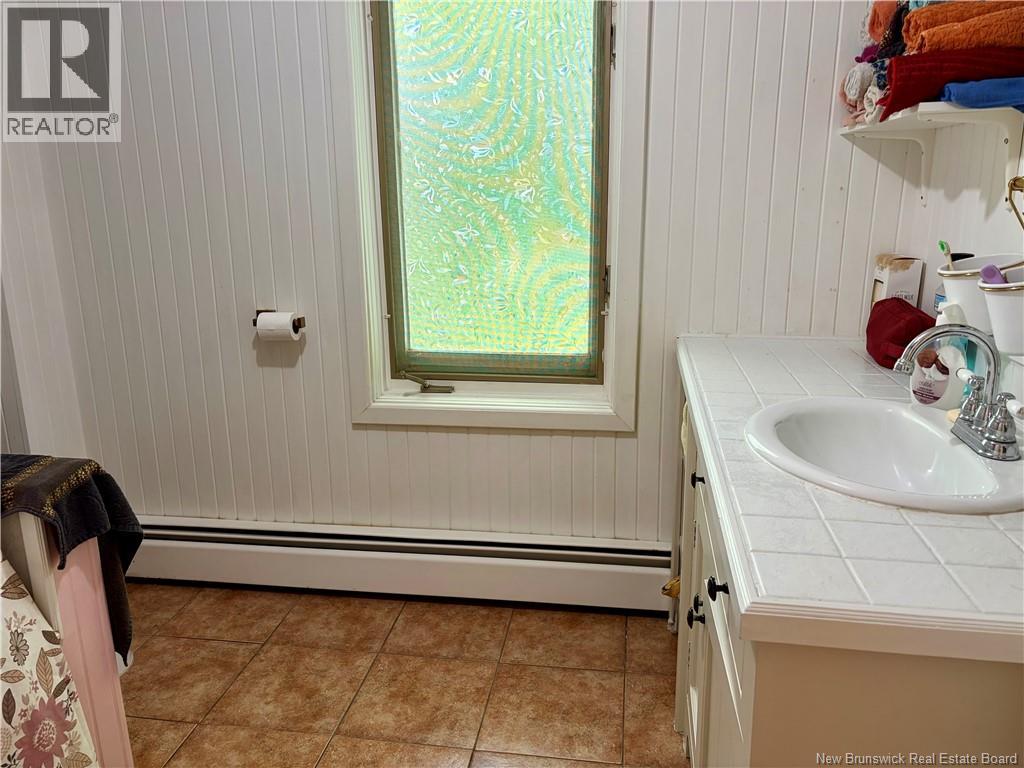 828 Landry - Image 27
