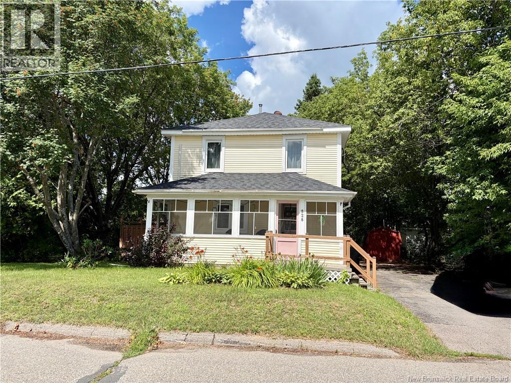 828 Landry - Image 42