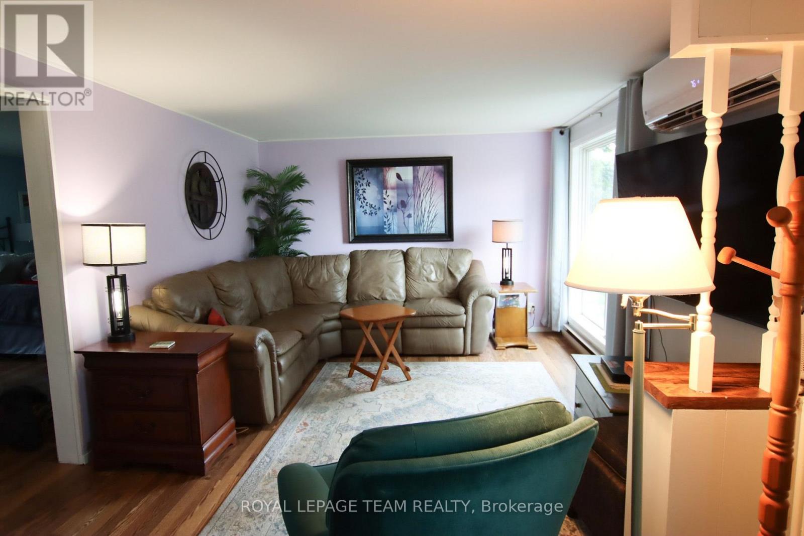 7 WOODSIDE LANE - 19