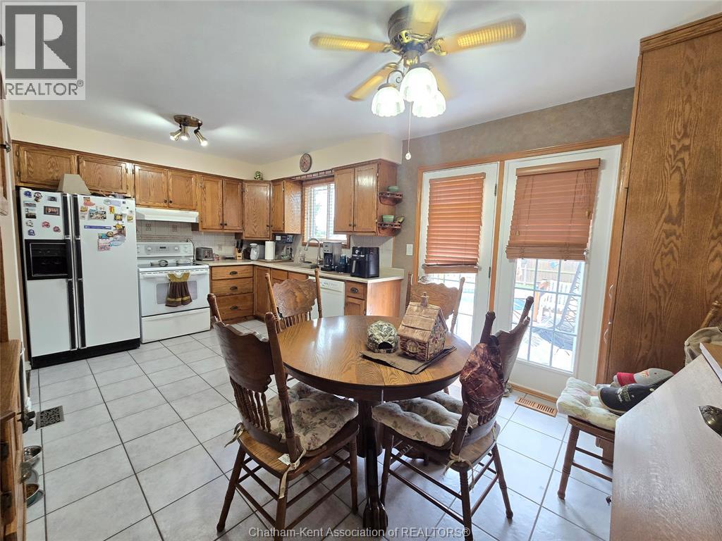 16 Donalda DRIVE - Image 12