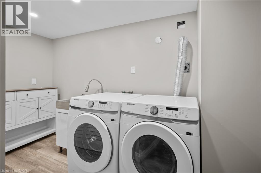 1041 SHEPHERD'S Drive - 30