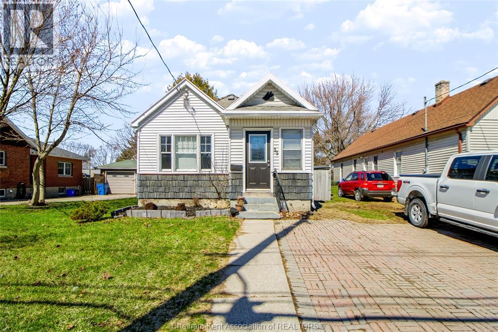35 Alexandra AVENUE - 1
