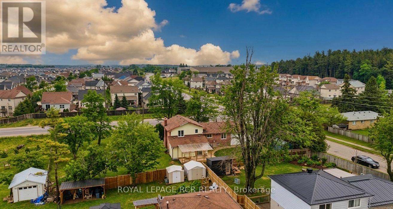 704 OWEN SOUND STREET - Image 31