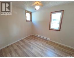 859 Cartier Avenue, Moose Jaw, SK S6H1L9 Photo 17