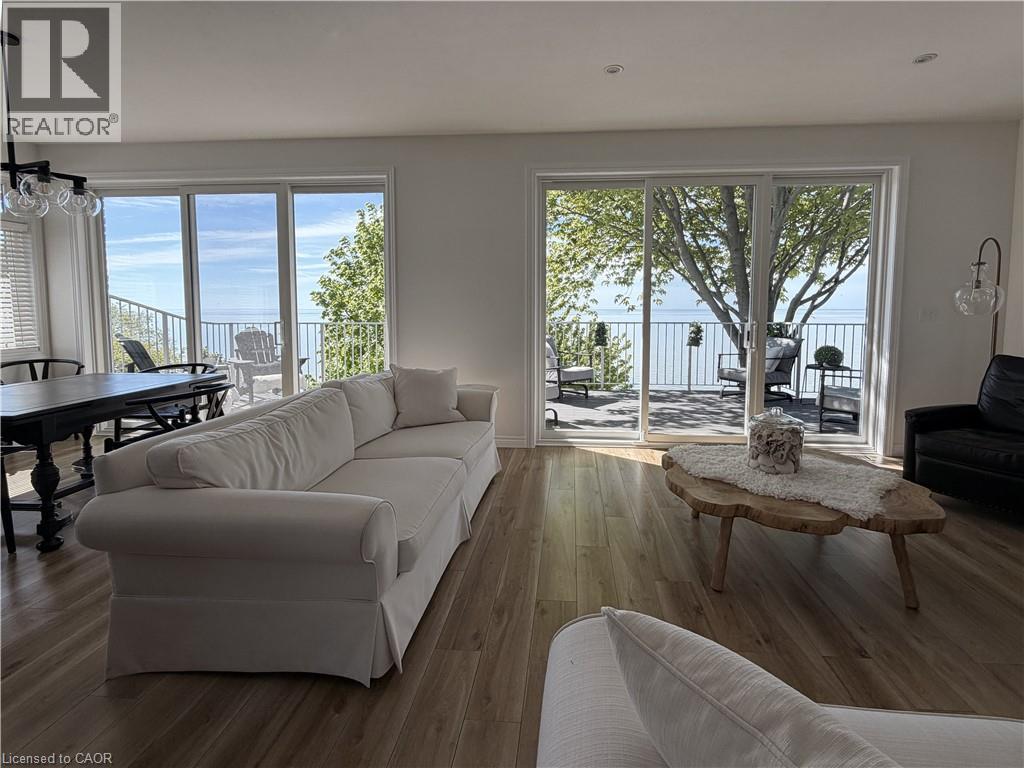 128 BROWN Street - 6